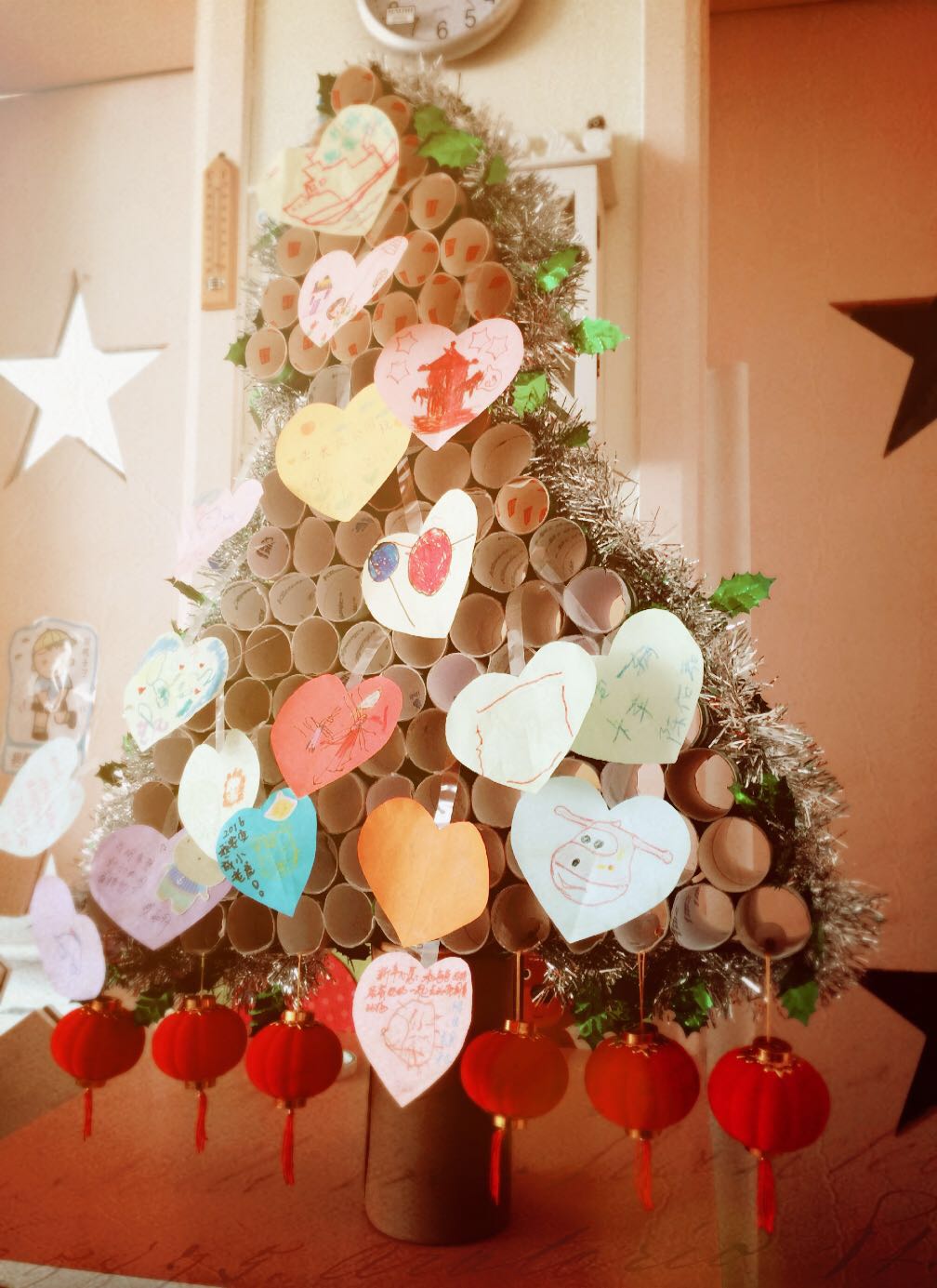 满天星幼儿园最美新年树评选