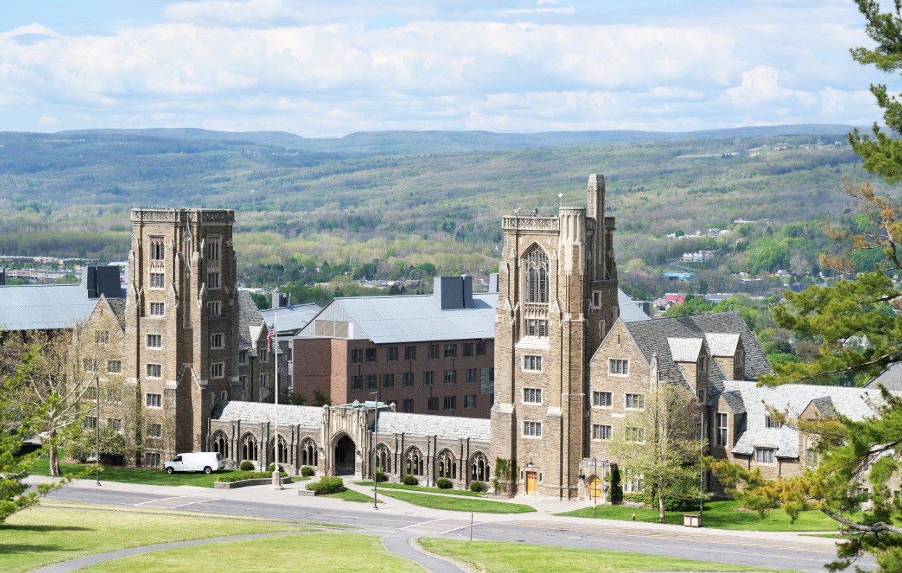 托伦斯大学毕业典礼  *您的手机:  *您目前的最高学历:  *免费